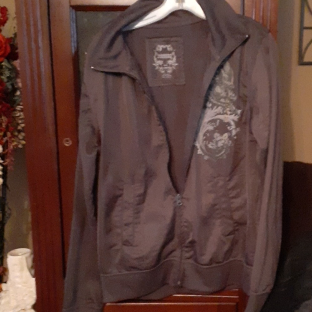 sweater brand moder culture